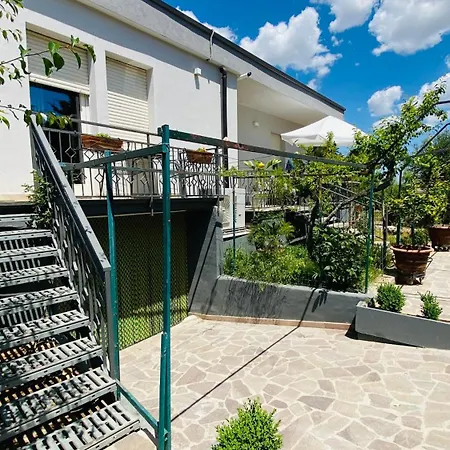 Oda ve Kahvaltı 1898 - Colonna